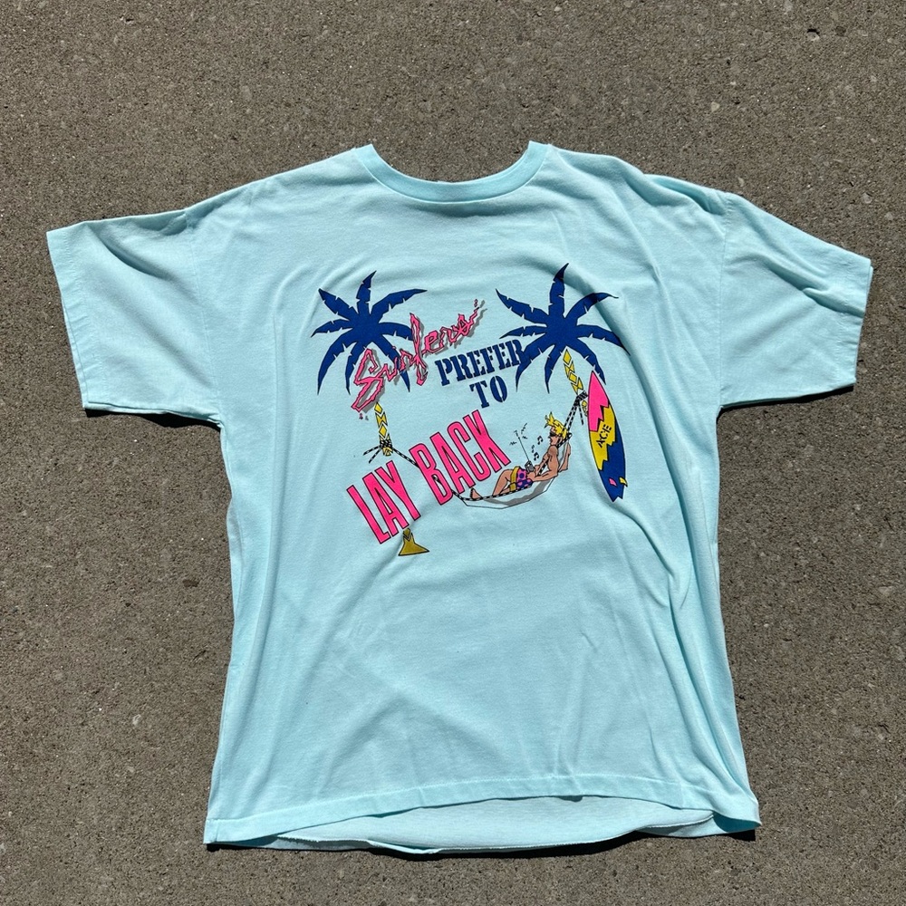 Vintage 90s Ace Surfers prefer to lay back tee Size Medium